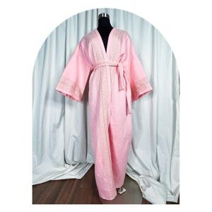 VTG 60s Lebanese Handwoven Fuzzy Pink and Gold chain link stitched robe